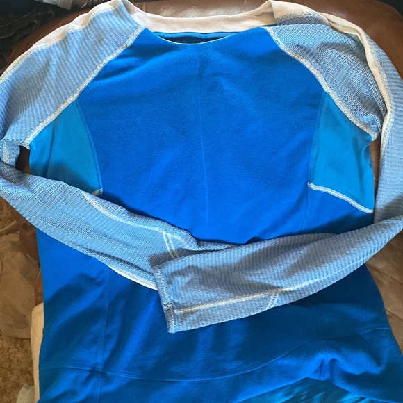 Lululemon Run Bold in the Cold Fleece Pullover. - Picture 13 of 13